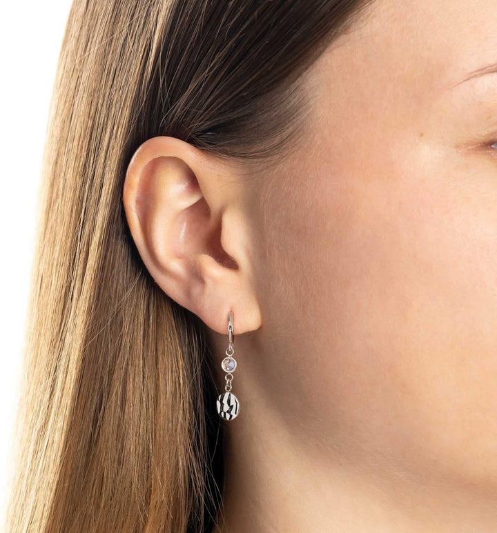 Leonardo Jewels Milou Ohrhänger, Ohrringe aus Edelstahl mit Plättchen-Anhänger rund, Zirkonia-Stein,