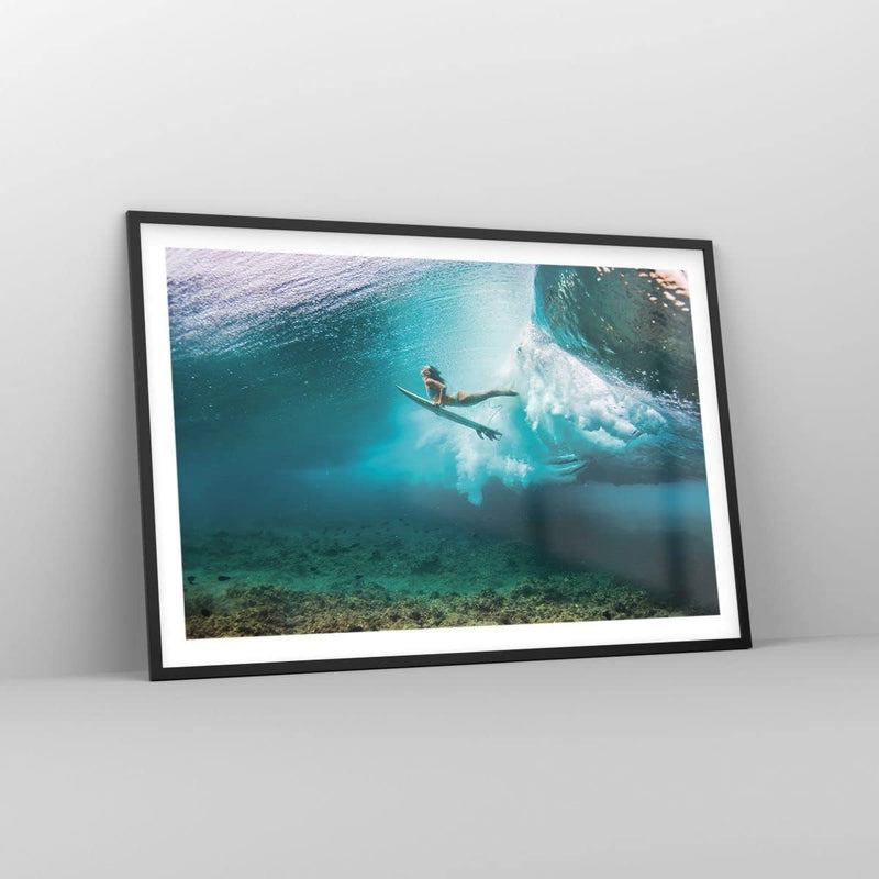 Poster Schwarzrahmen Surfen Unterwasser Frau Deko 91x61cm Wandposter Art Prints Wandbilder Dekoratio