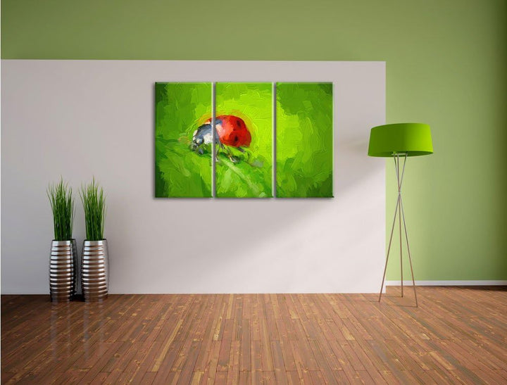 Pixxprint Kleiner Marienkäfer auf Blatt / 3-Teilig/Gesamtmass 120cm Leinwandbild bespannt auf Holzra