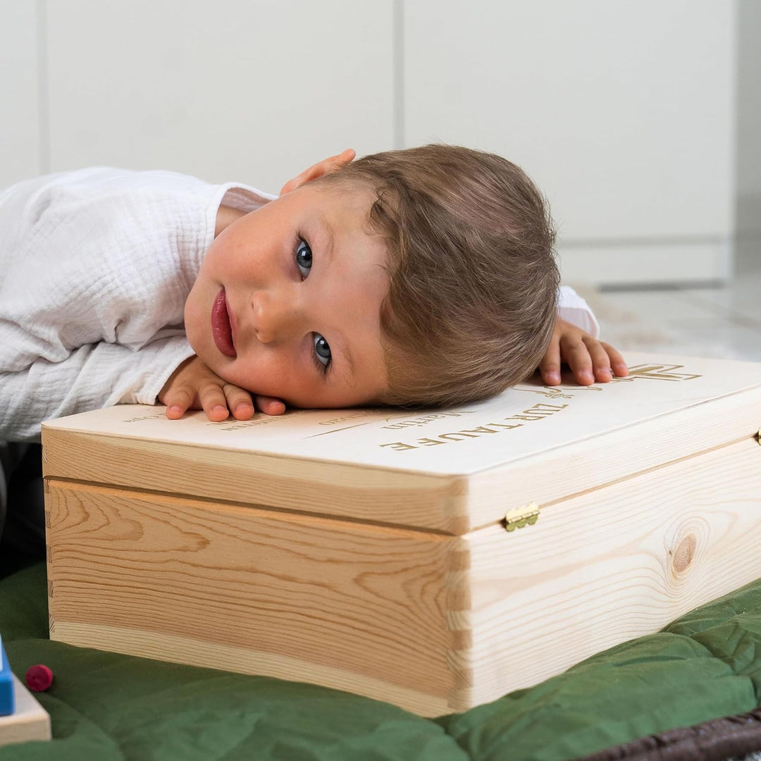 LAUBLUST Holzkiste mit Gravur - Personalisiert mit Name | Datum | WIDMUNG - Natur Grösse L - Frieden