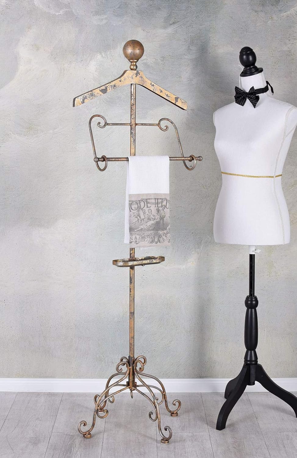 PALAZZO INT HERRENDIENER „MR. BUTLER“ – Stummer Diener aus Eisen im Antik-Look Landhausstil Kleiders