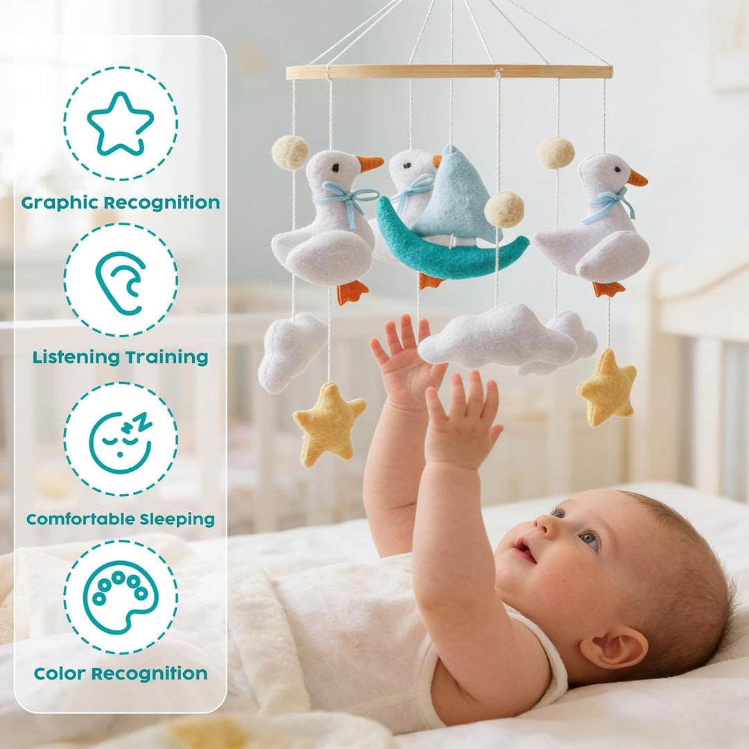 Mobile Babybett, Handgefertigt Bambus Filz Mobile mit weissen Enten, Wolken und gelben Sternen, Häng