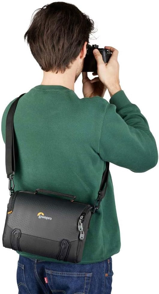 Lowepro Adventura SH 140 III, Camera Shoulder Bag with Adjustable/Removable Shoulder Strap, Bag for