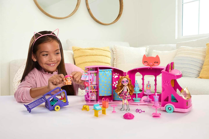 ENCHANTIMALS Glam Party, Puppe und Zubehör, Modewagen-Spielset, Puppe und bester Tierfreund, Wagen,