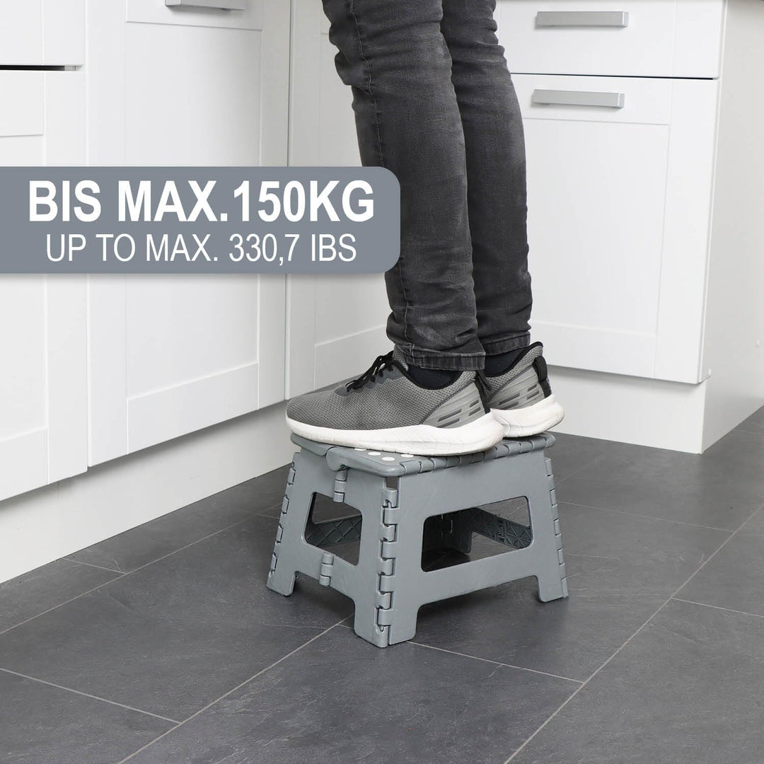 com-four® Klapptritt mit Gumminoppen - Faltbarer Tritthocker - tragbare Aufstiegshilfe für Haushalt,