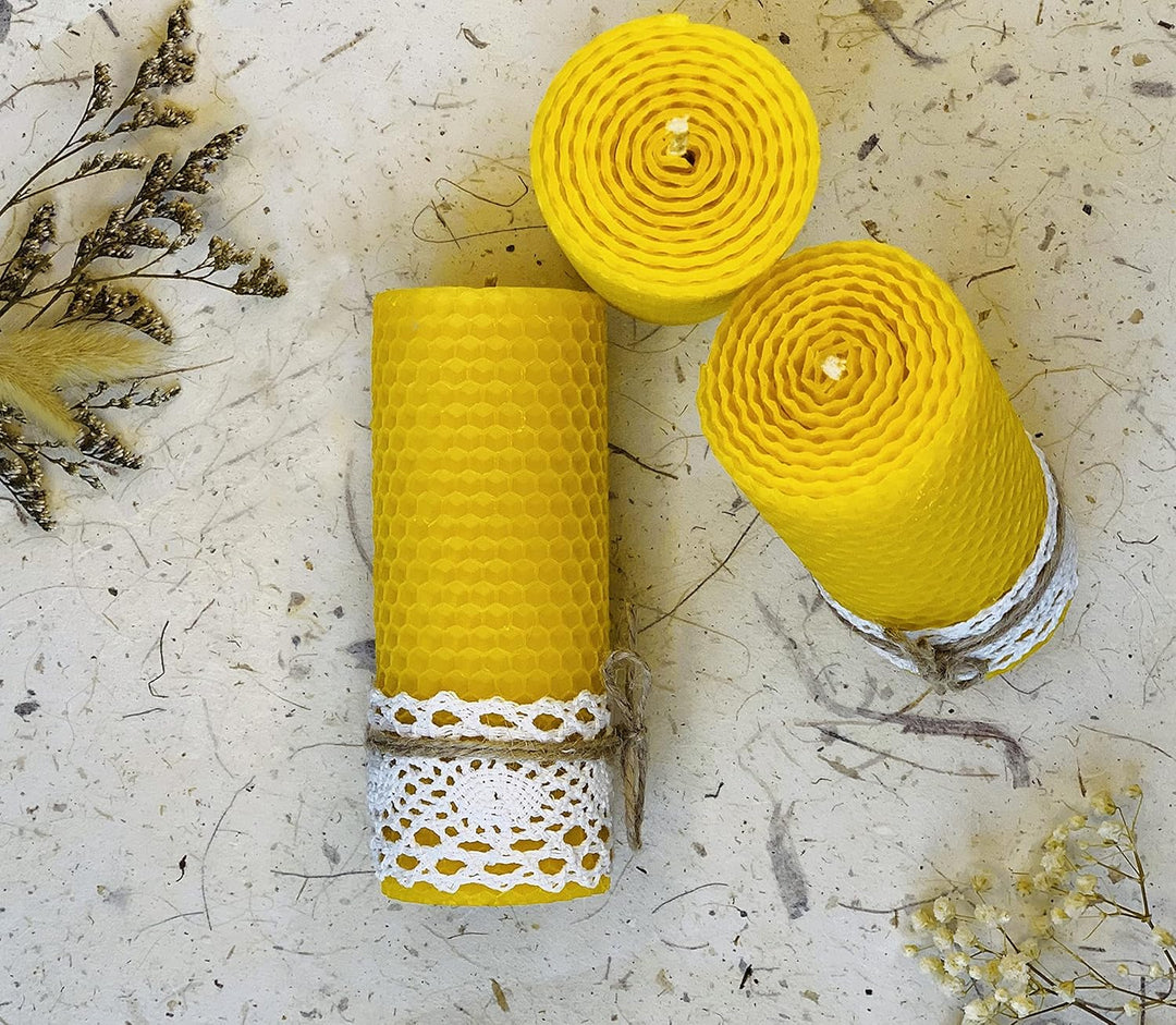 Xanty Bienenwachskerzen (13 cm x 5 cm), 4 Grosse goldene Kerzen aus 100% Bienenwachs, Wabenkerzen, S