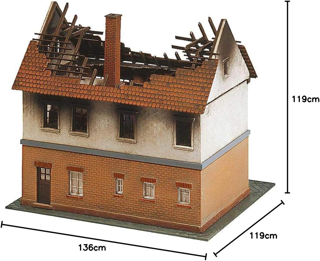 FALLER Brandruine Gasthaus Zur Sonne Modellbausatz mit 114 Einzelteilen 136 x 119 x 119 mm I Modelle