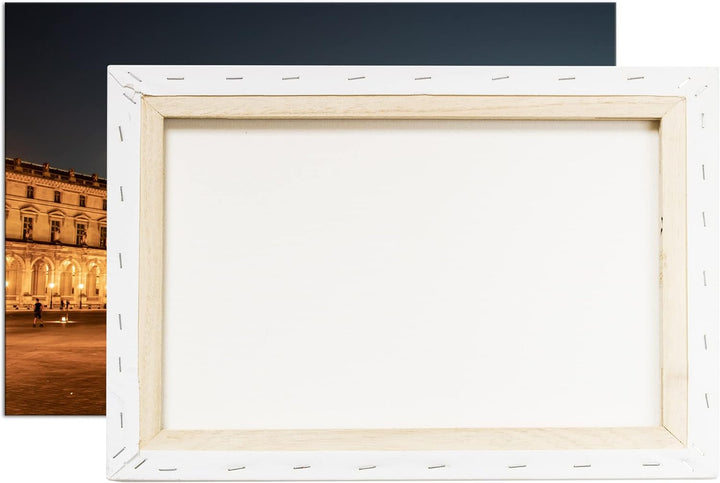 deyoli Museums Pyramide in Paris Format: 80x60 als Leinwandbild, Motiv fertig gerahmt auf Echtholzra