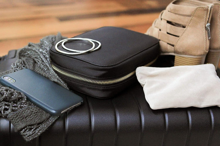 CASE ELEGANCE Duży organizer podróżny ze skórzaną skórą Full-Grain Scratch-Proof Leather (czarny) Sc
