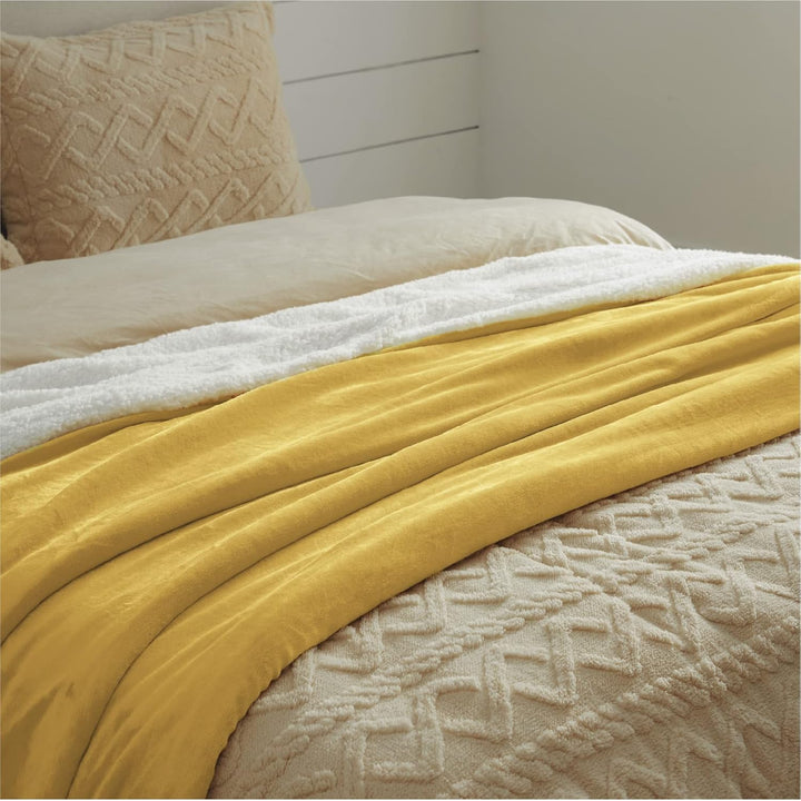BEDSURE Decke Sofa Kuscheldecke Gelb - warm Sherpa Sofaüberwurf Decke, Dicke Sofadecke Couchdecke, 1