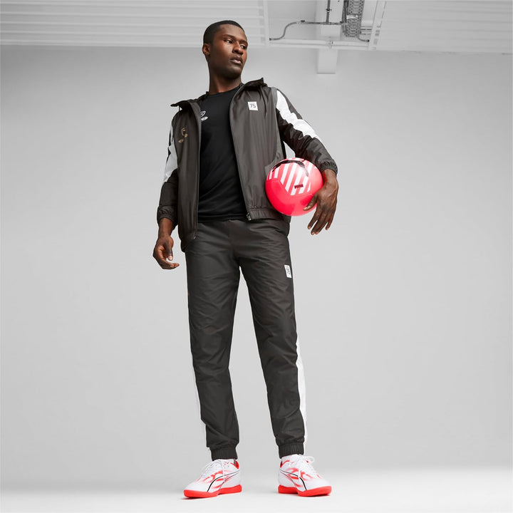 PUMA Herren Ultra Play It Fussballschuh 42 EU Puma White Puma Black Fire Orchid, 42 EU Puma White Pu