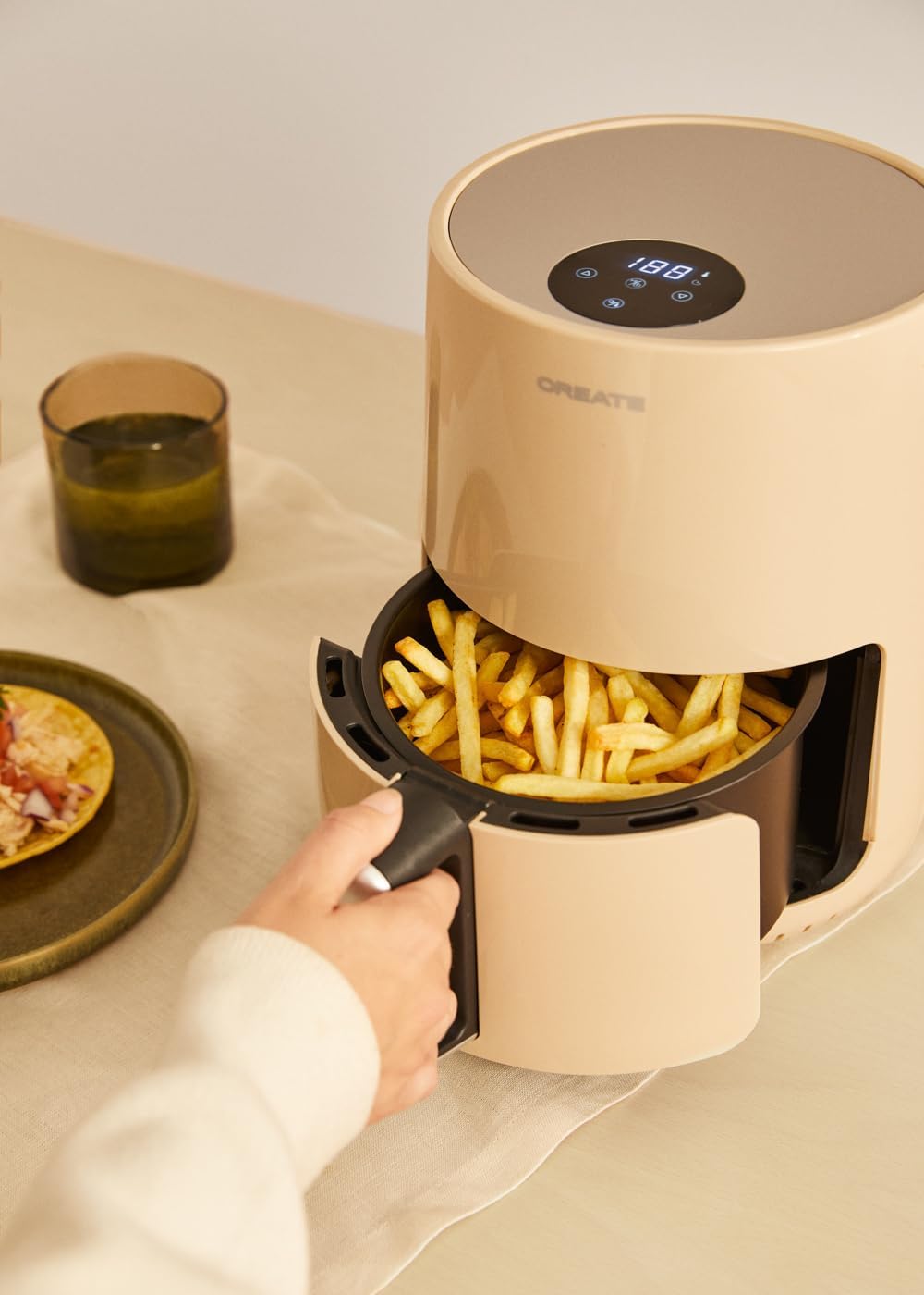 CREATE/FRYER AIR/Heissluftfritteuse 1.5L Sand/Antihaft-Korb, automatische Abschaltung, BPA-frei, pro