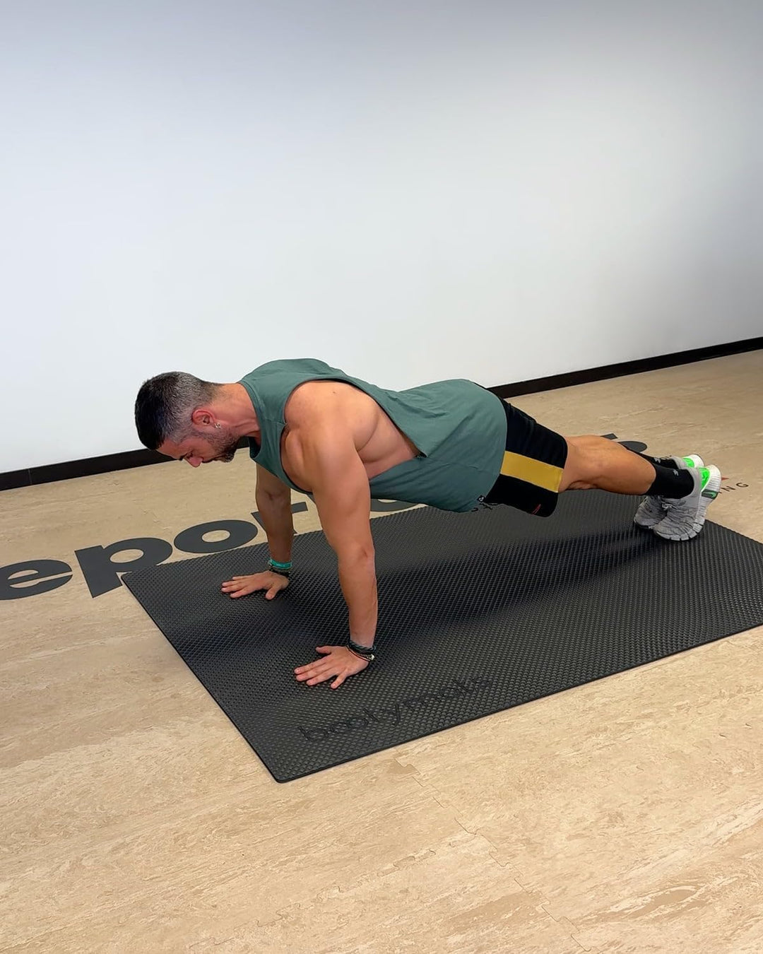 Grosse Fitnessmatte für zu Hause – Superfiice Sportmatte für alle Arten von Training – 180 x 120 cm