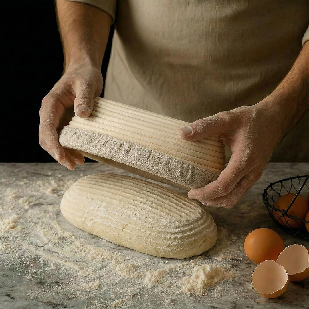 Gärkörbchen Oval, 30cm Gärkorb mit Leinen-Einlage und Teigschaber, Indonesisches Handgewebtes Rattan