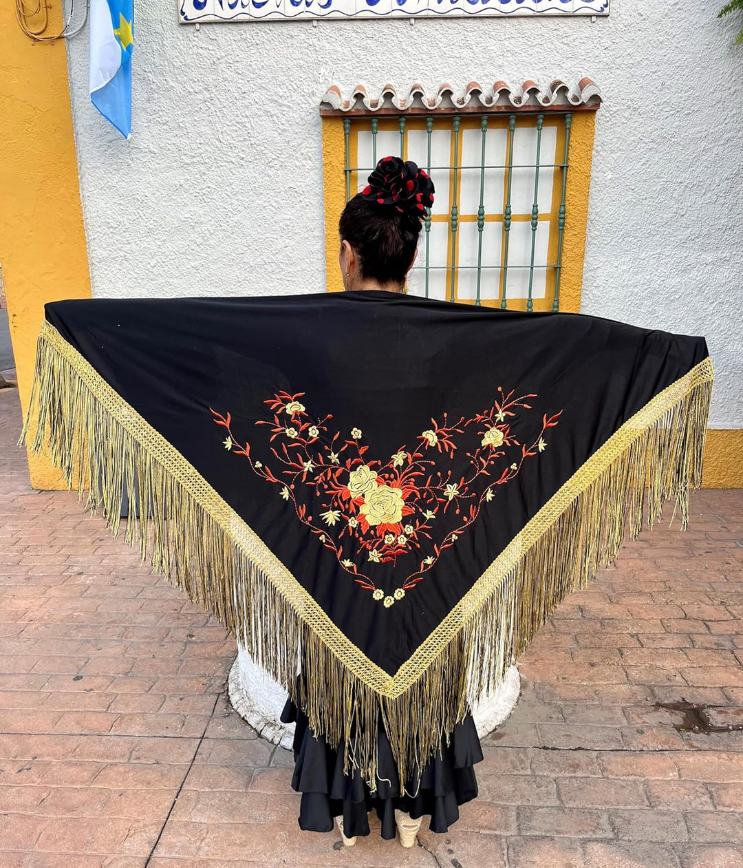 La Senorita Spanischer Manton Tuch Schal bestickt. Flamenco-Tücher für das Fair-, Sevillana- oder Fl