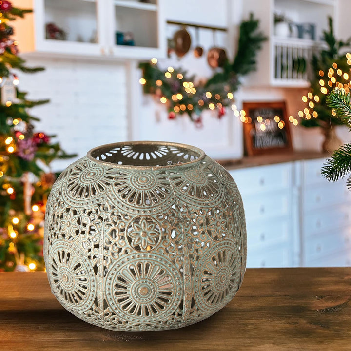 WHW Whole House Worlds Chubby Belly Candle Laterne, marokkanisch, Metall, Gänseblümchen-Gitterarbeit