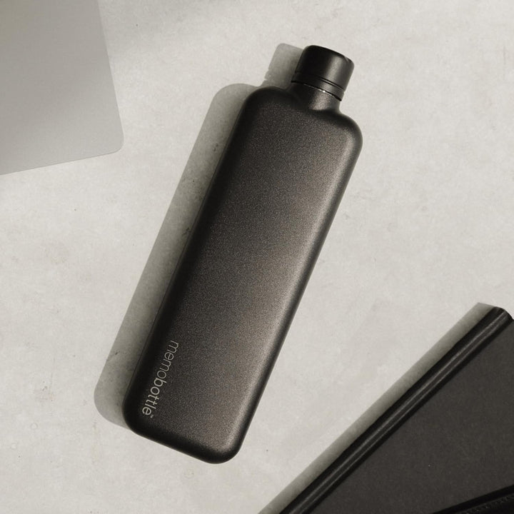 memobottle - Edelstahl (Weiss) | Robust, Auslaufsicher, Premium Trinkflasche | BPA-frei | Ideal für