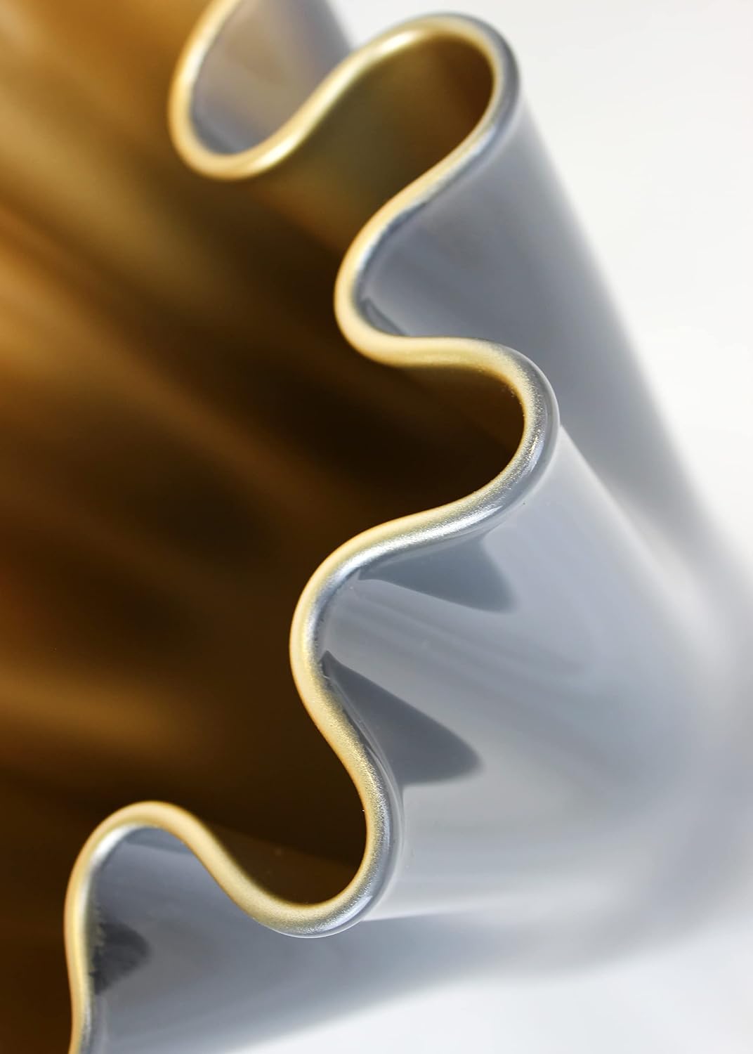 SIGNATURE HOME COLLECTION Glasvase Gold grau Blumenvase mundgeblasen 21 x 21 x 30 cm, CO-17-RG-LM 21