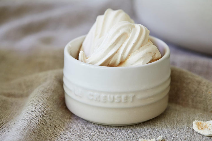Le Creuset 4-er Set Mini Förmchen aus Steinzeug, Meringue, 79109107160000 4er-Set Meringue, 4er-Set