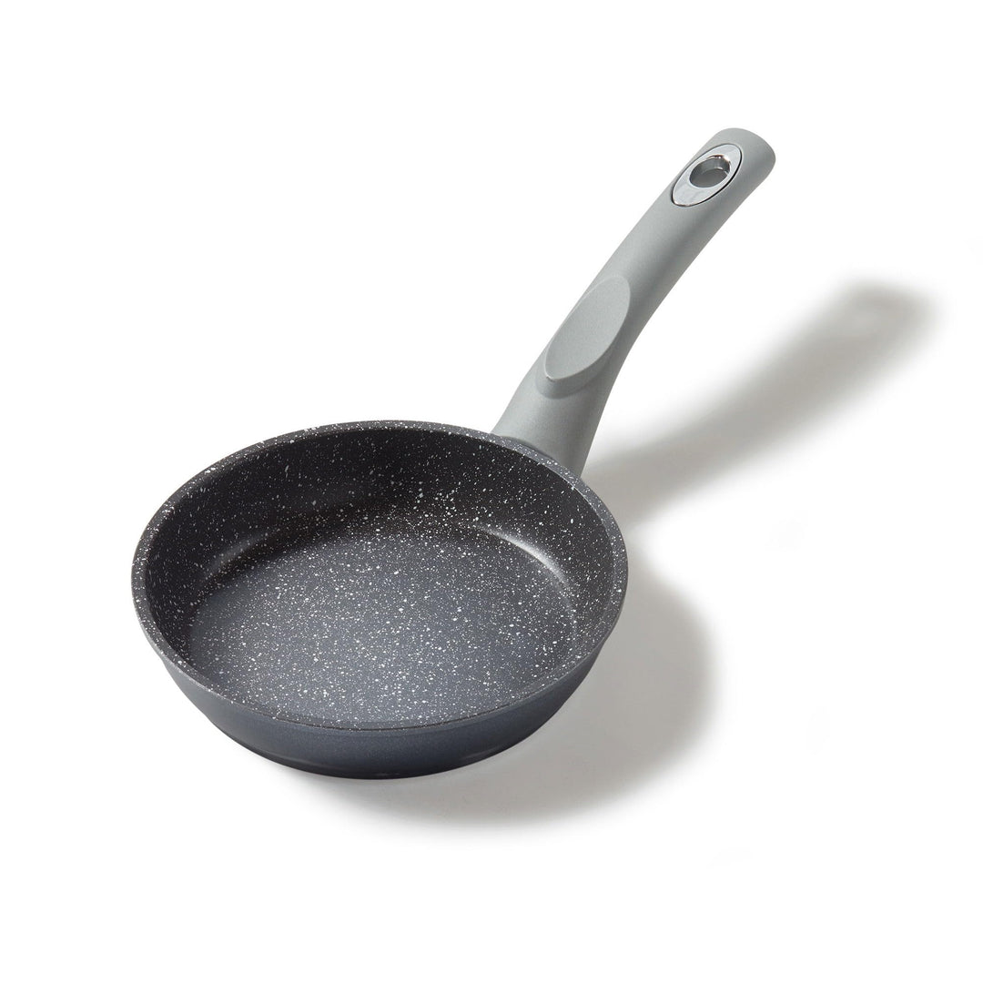 STONELINE Gourmundo Bratpfanne, 16 cm, antihaftbeschichtete Pfanne mit echten Steinpartikeln, alle H
