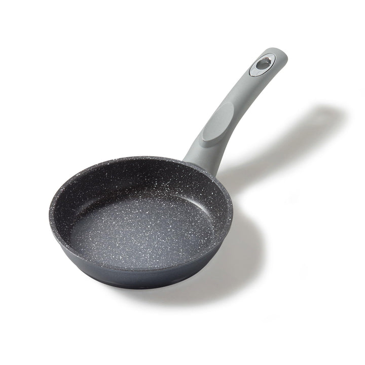STONELINE Gourmundo Bratpfanne, 16 cm, antihaftbeschichtete Pfanne mit echten Steinpartikeln, alle H