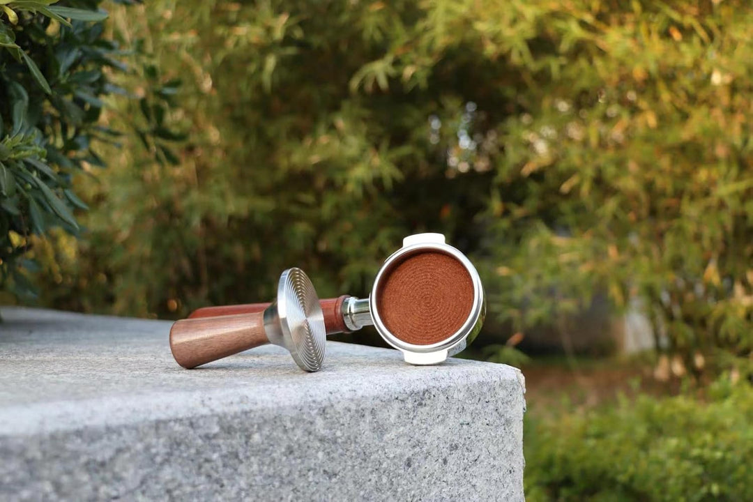 CAPFEI Kaffee Tamper 53mm with Edelstahl 3D-Rillen zur perfekten Extraktion, Espresso Tamper 53,3mm