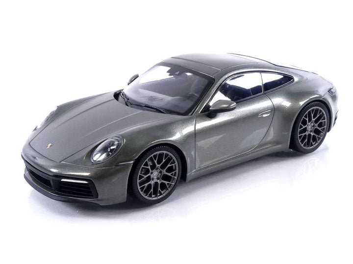 Minichamps 155067328 1:18 Porsche 911 Carrera 4S-2019-Green Metallic Sammlerstück Miniaturauto, grün