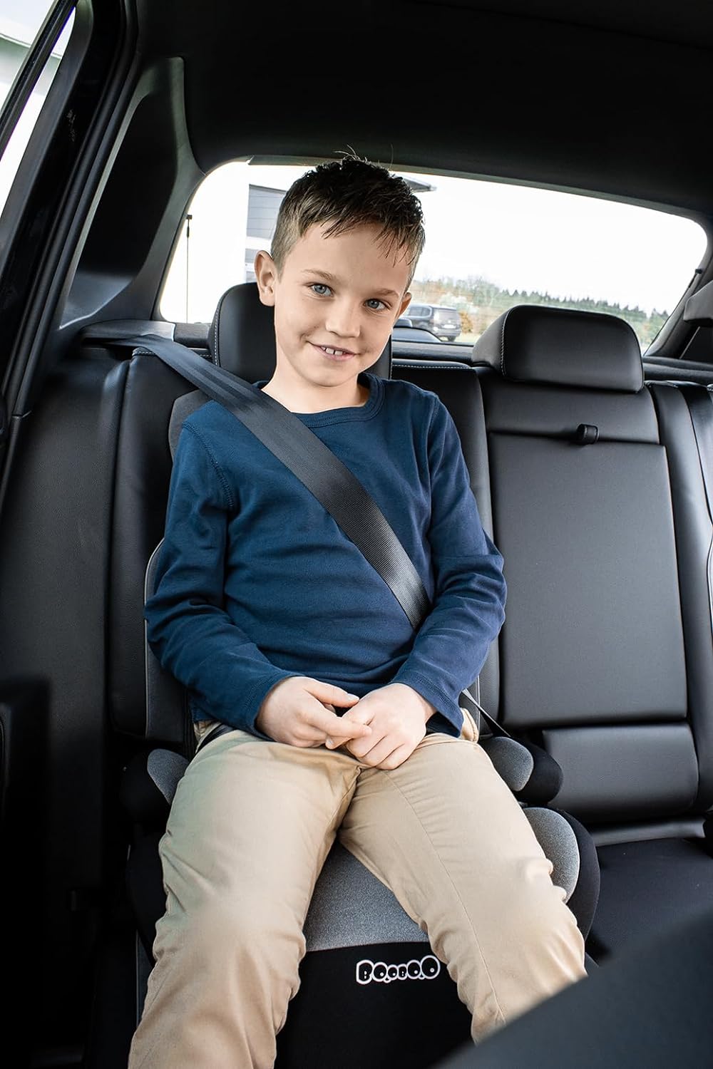 Booboo Safety Madrid Sitzerhöhung auto kinder ohne Isofix 125 bis 150 cm, i-Size - Black Grey