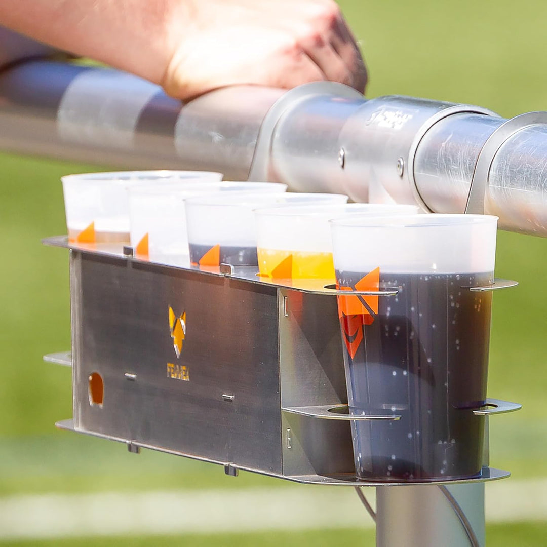 FENNEK Keeper | Getränkehalter aus Edelstahl | mit Flaschenöffner | Perfekt für Fussball- und Tennis