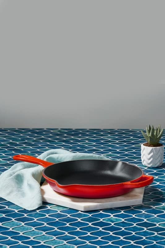 LE CREUSET Signature Gusseisen Brat- und Servierpfanne, Rund, Ø 20 cm, Für alle Herdarten inkl. Indu