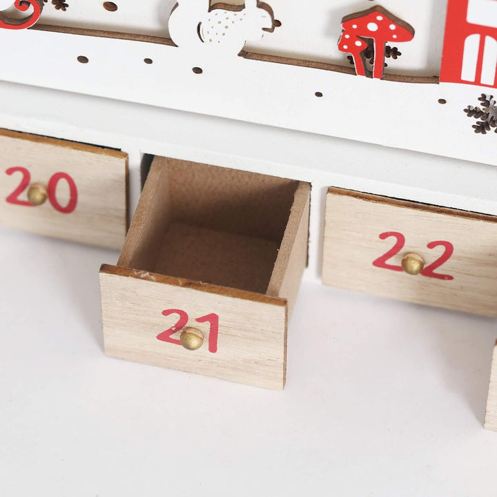 BRUBAKER Adventskalender aus Holz zum Befüllen - Weihnachtsmann im Wald mit LED-Beleuchtung - Wieder