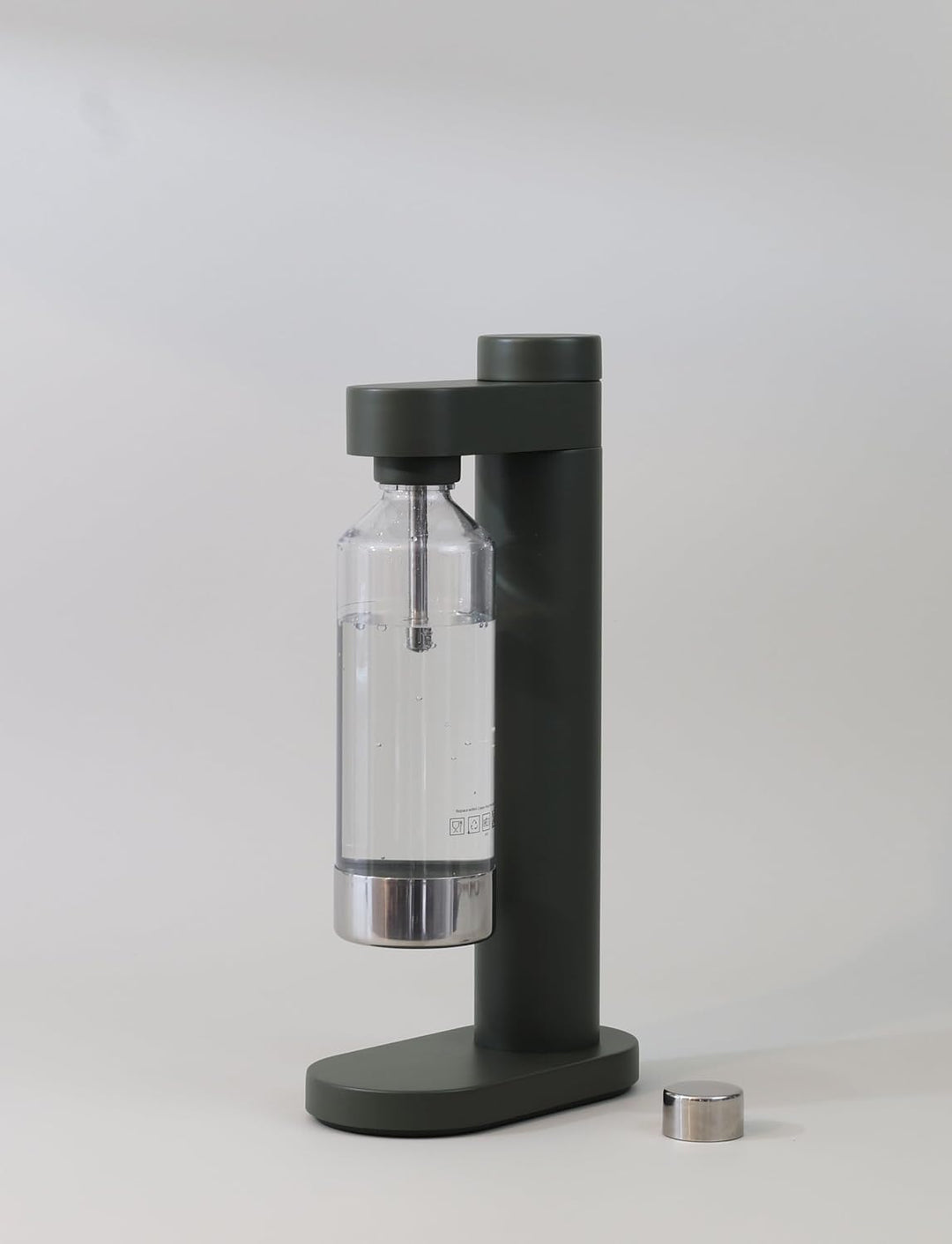 Stelton Brus Wassersprudler mit Flasche, Premium Carbonator für Wasser mit CO2 - Einstellbare Sprude