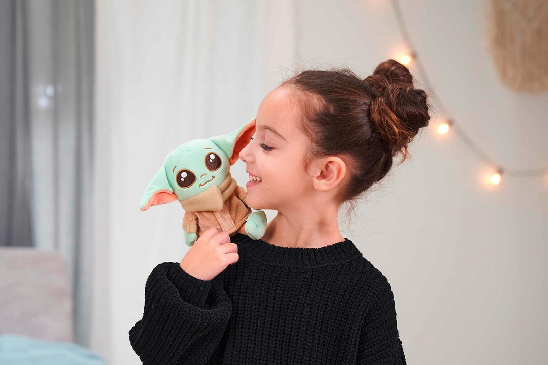 Simba Star Wars The Mandalorian & Grogu Schulter-Kuscheltier – magnetisches Stofftier mit Umhang, zu