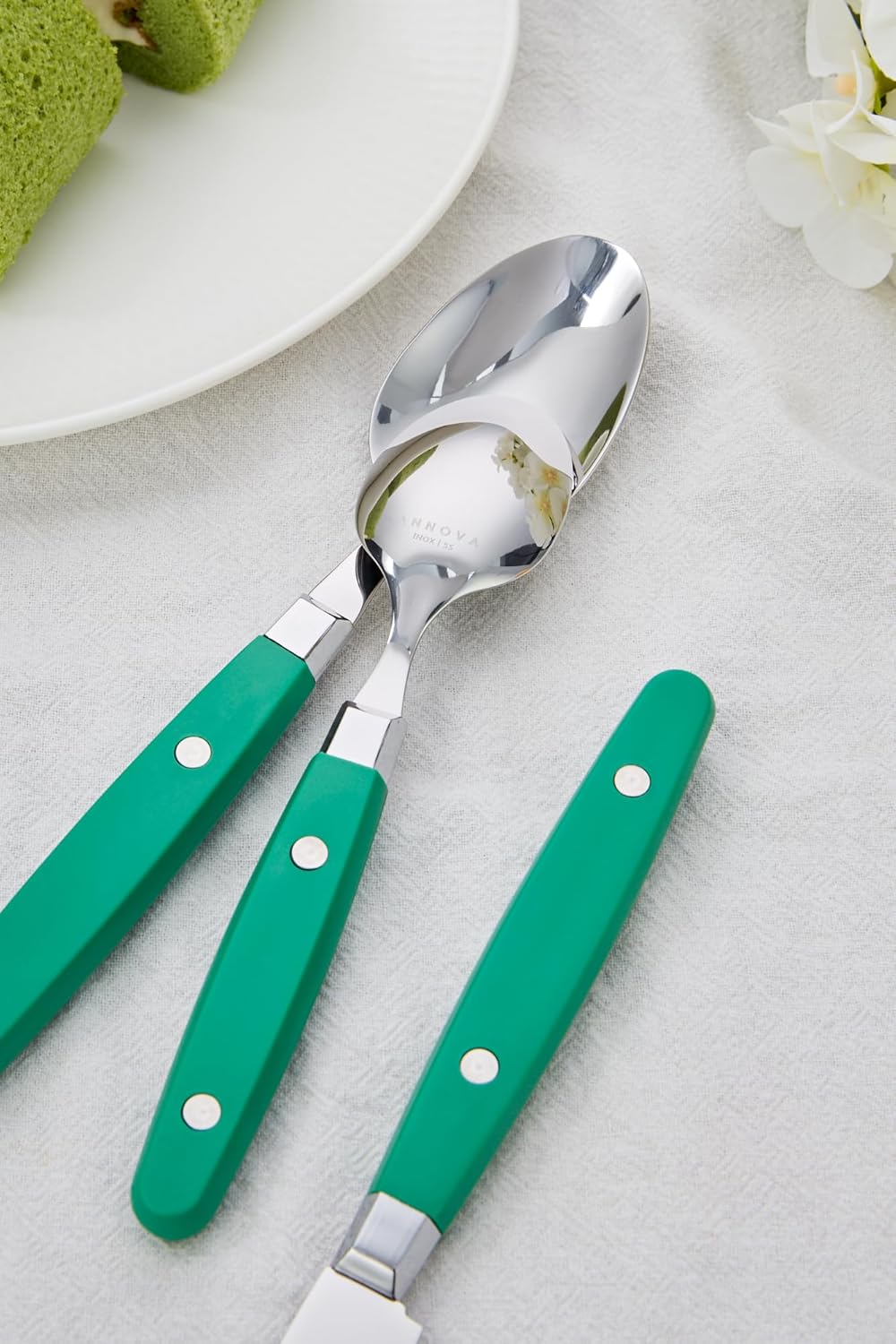 ANNOVA Retro/Rivet Buntes Edelstahl-Geschirr Küchenbesteck-Set, enthält Tischmesser, Gabeln, Löffel,