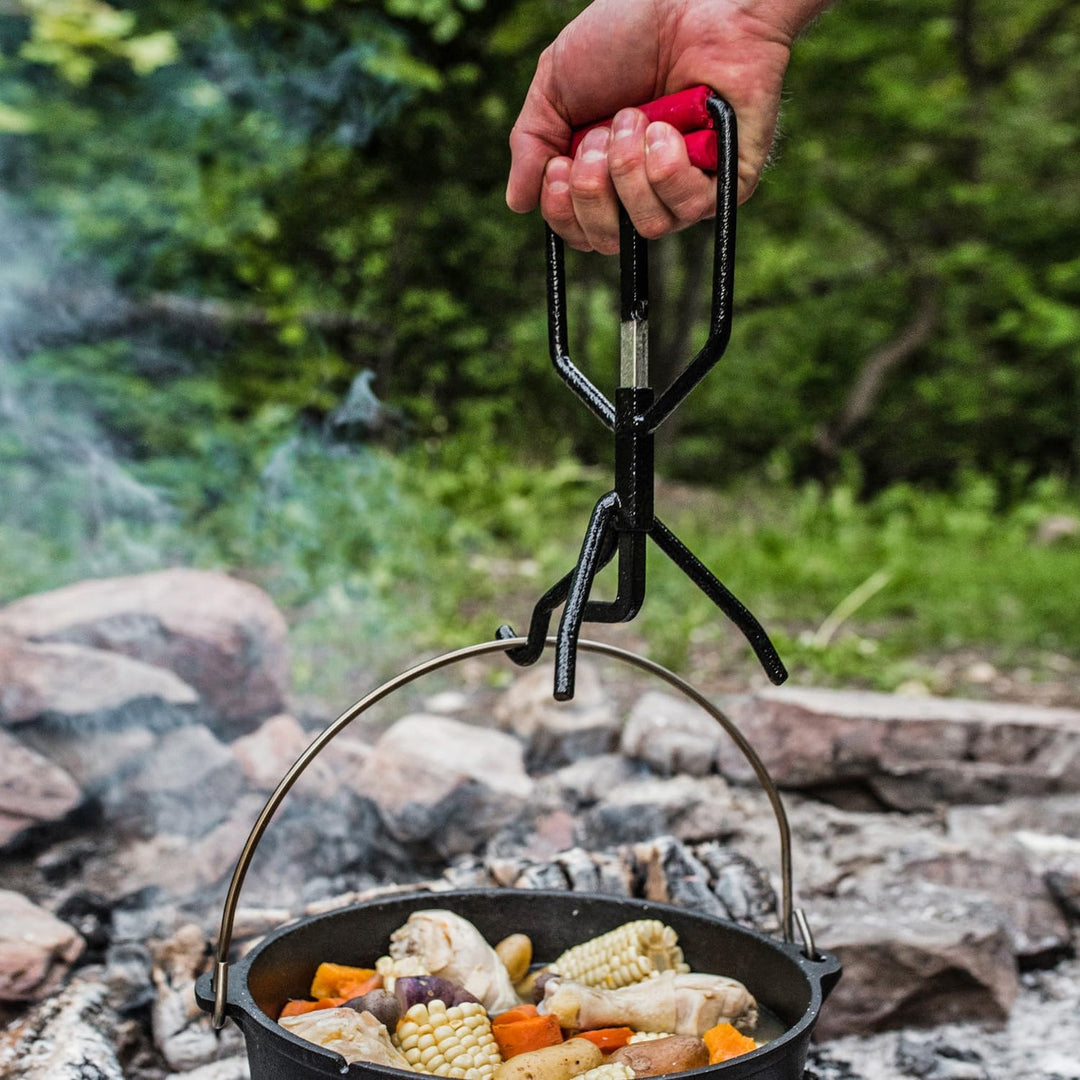 CAMP CHEF Chef Dutch Oven Deckelheber 22,9 cm, Doll9, Schwarz