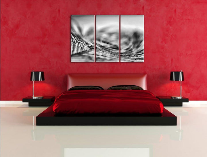 Pixxprint Pfauenfeder Detailaufnahme als Leinwandbild/Grösse: 3Teilig (120x80) / Wandbild/Kunstdruck