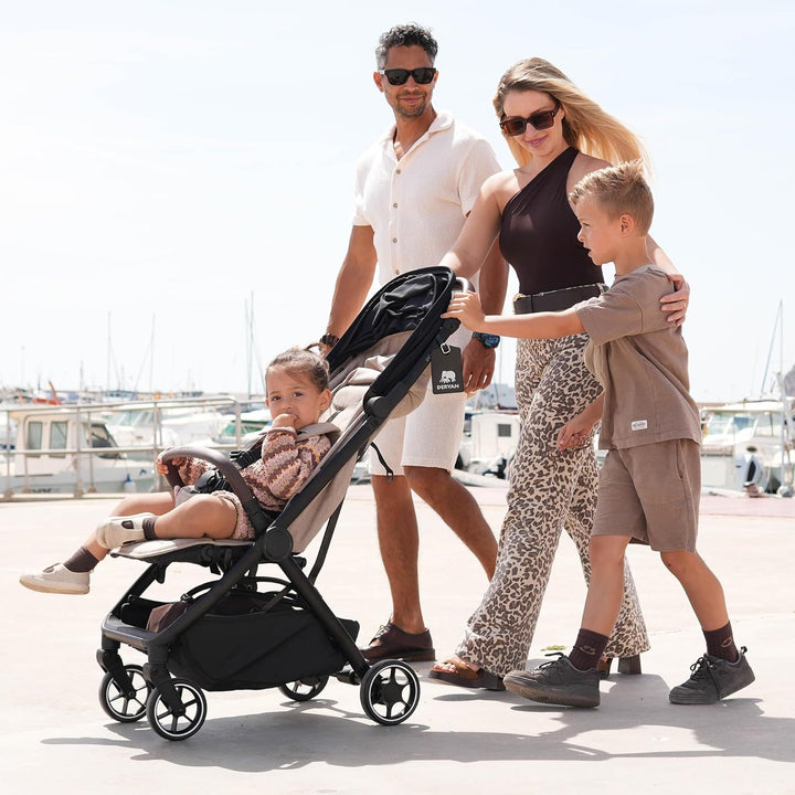 Deryan Air Reisebuggy - Leicht & kompakt - Handgepäckgrösse, faltbarer Reise-Kinderwagen mit Liegefu
