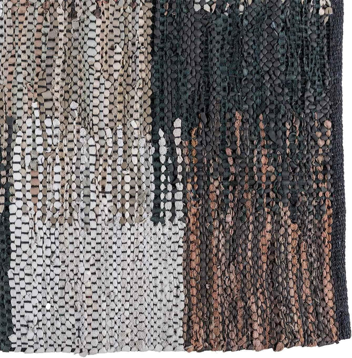 Homescapes Teppichläufer aus 100% recyceltem Leder, Cutshuttle-Lederteppich 66 x 200 cm, schwarz-bra