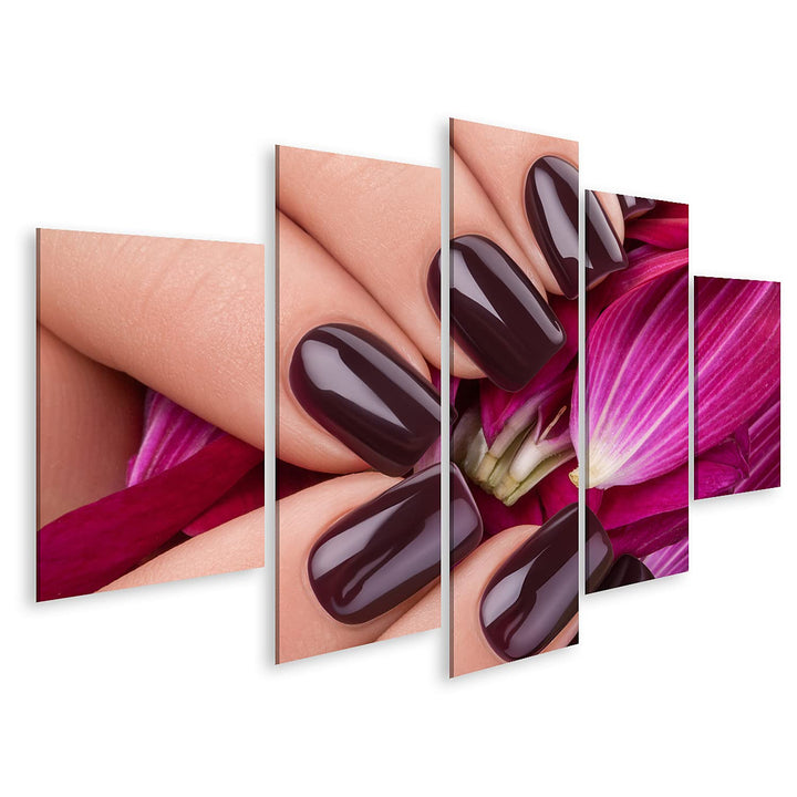 islandburner Bild auf Leinwand Schöne Nägel Und Blume Nagelstudio Beauty Bilder Wandbilder Poster Le