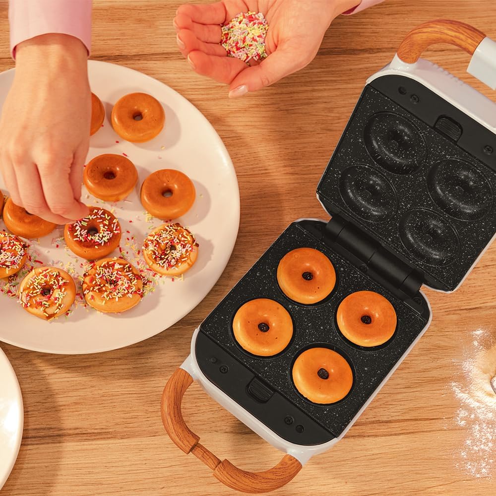 Cecotec Sandwichmaker Rock'Ntoast Retro One Beige. Drei austauschbare Platten, Retro-Design, Rocksto