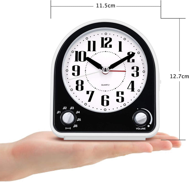 Eachui Analog Wecker mit 7 Alarmtöne, Nachtlicht, Snooze, Kein Ticken, Geräuschlos mit Einstellbare