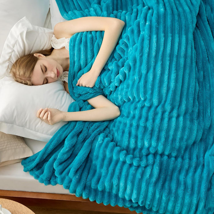 BEDSURE Kuscheldecke für Zimmer Deko - Wolldecke &amp; Fleecedecke, Sofadecke, Weiche Warme Grobe Kordde