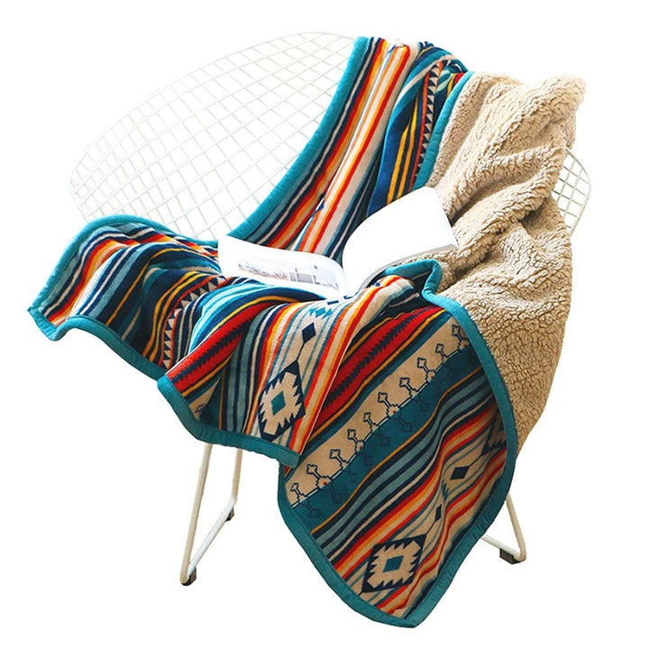 Hggzeg Korallen-Fleece-Überwurfdecke, flauschig, weiche Couchdecke, warme Bettdecke, buntes Streifen
