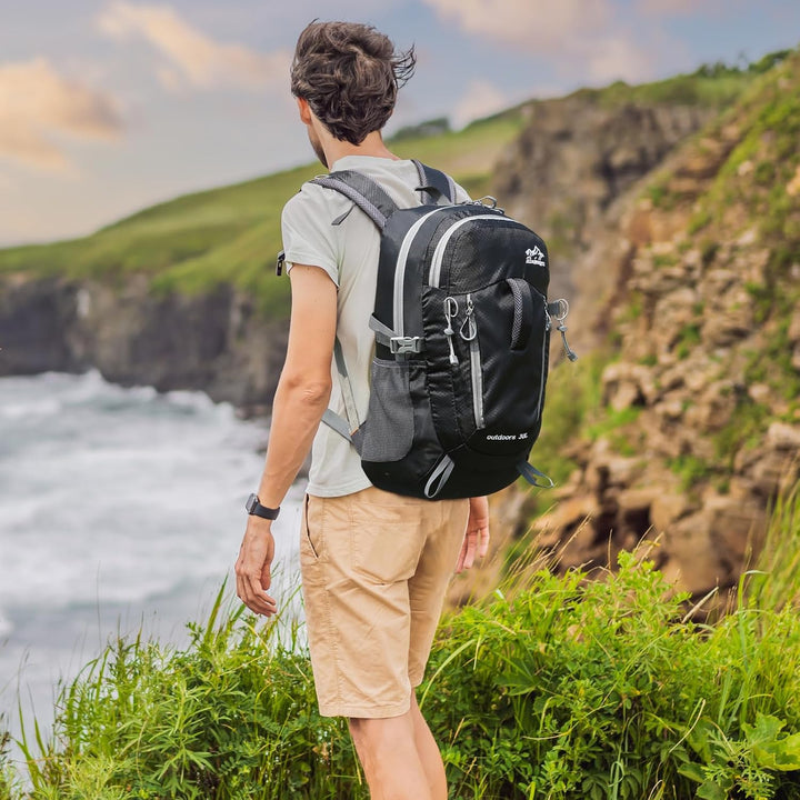 30L Wanderrucksack Herren Damen Reiserucksack Wasserdicht Rucksack Outdoor Trekkingrucksack Leicht G