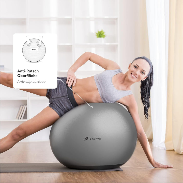 Stryve Gymnastikball inkl. Ballpumpe 65cm, Balance Ball aus mattem PVC in schwarz, Sitzball für Büro