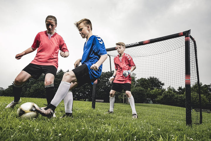 HUDORA Fussballtor Pro Tect - Torwand für Kinder und Erwachsene - Fussball Tor 180 x 120 cm für Gart