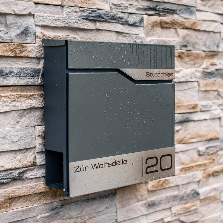 Metzler Briefkasten Basaltgrau RAL7012 mit Zeitungsfach, personalisiert mit Edelstahl V2A Namensschi