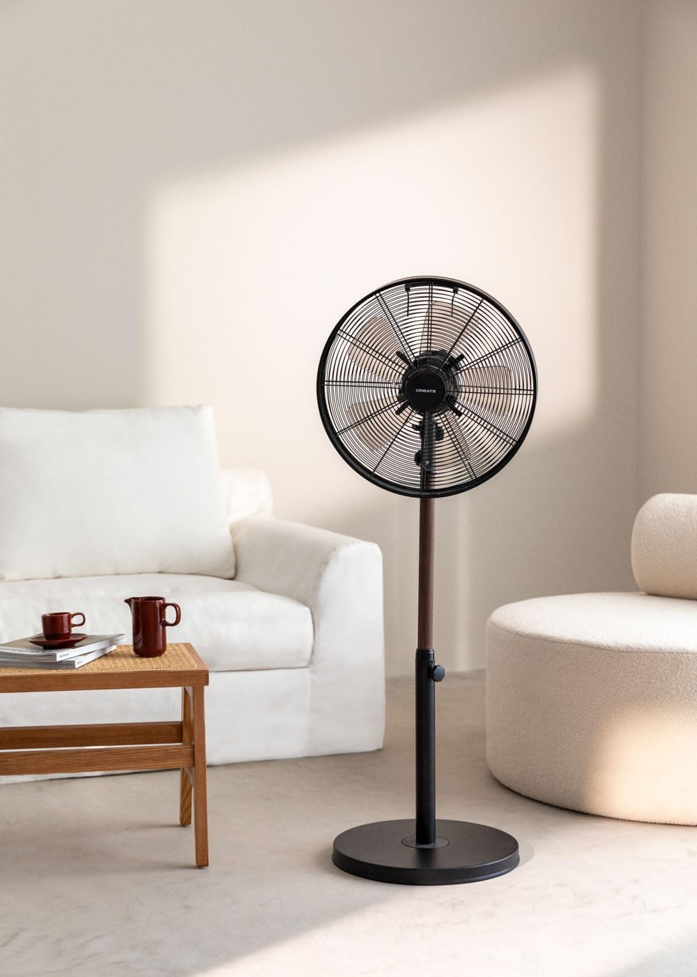 CREATE | AIR STAND WOOD/Standventilator mit Oszillation/schwarz und dunkle Holz/Retro-Stil, 3 Geschw