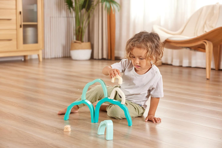 Hape Stapelblöcke Eisbären in der Arktis - Bogen aus Holz, Montessori Motorikspielzeug, buntes Holzb