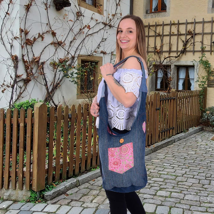 Sunsa Damen nachhaltige Hobo Tasche. Umhängetasche aus recycelte Jeans & Baumwolle. Boho Blumig Cros